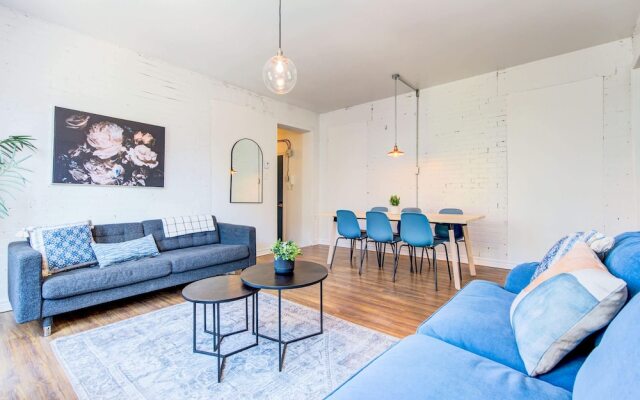 Chez Mont Royal Apartments