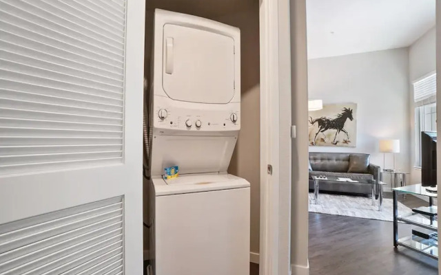 Global Luxury Suites in Campbell