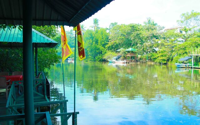 Lagoon Garden Hotel