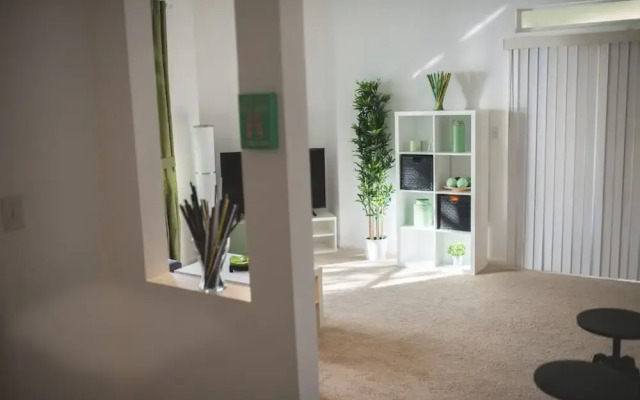 AC-311: Cozy Clearwater Condo