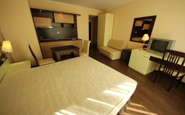 Grand Hotel St.Vlas - Menada Apartments