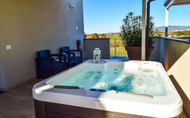 Golden Hotel & Apartments