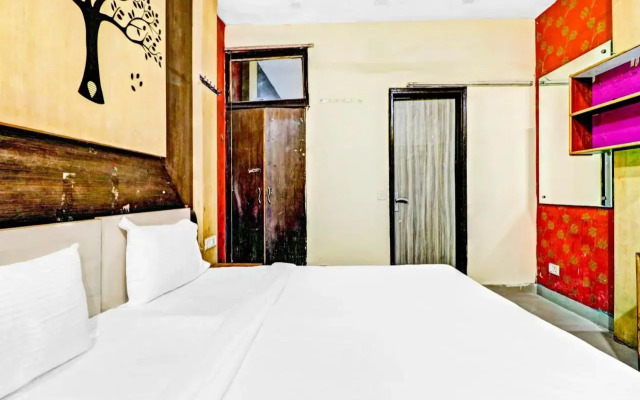 Oyo Flagship 67387 Karnal Royal