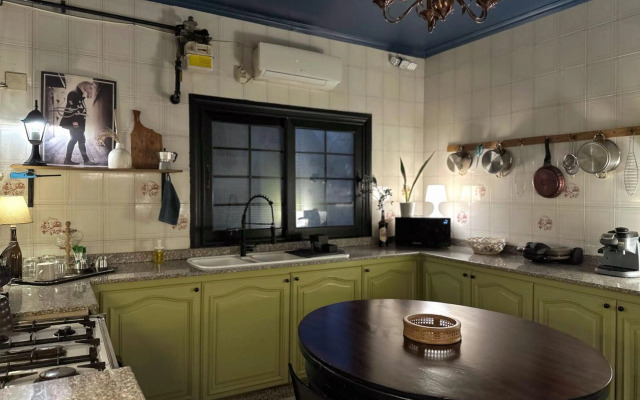 Spacious 3-Bedroom Fully-Furnished Apt in Nasr City