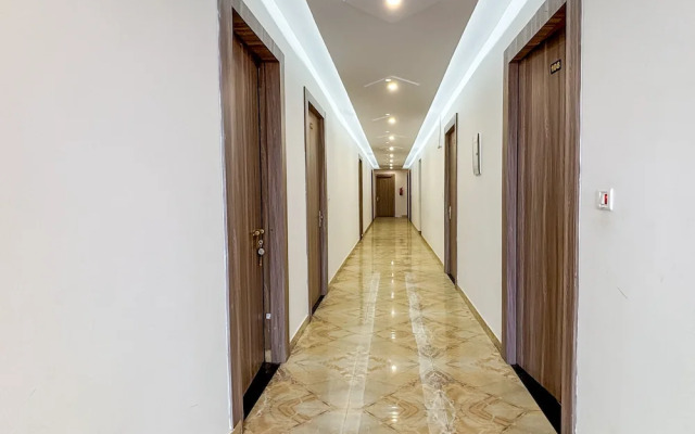 Raghuveer Sadan, Near Ram Mandir - 10 Min Walk