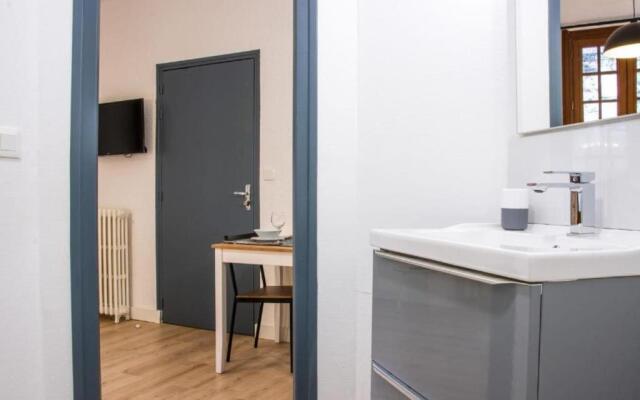 Le Descartes, a 50m de la Gare Fibre/Tv Connecte