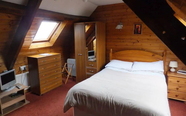 Old Castle Farm Guest House