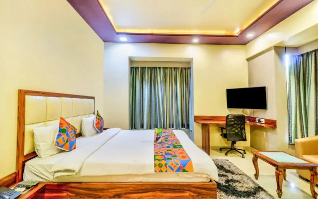 Vosiv Suites Kalyani Nagar by FabHotels