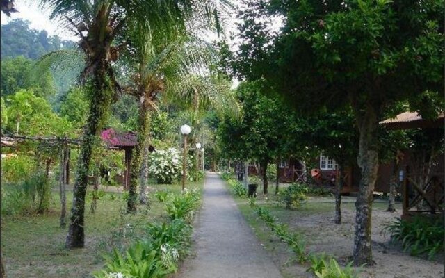 Tioman Mukut Coral Resort