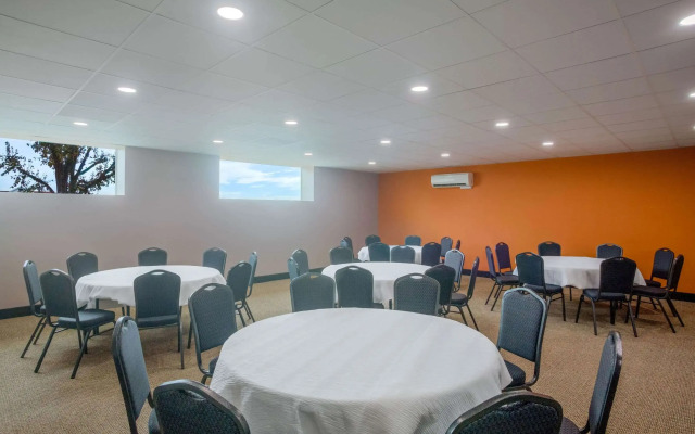 La Quinta Inn & Suites by Wyndham Branson