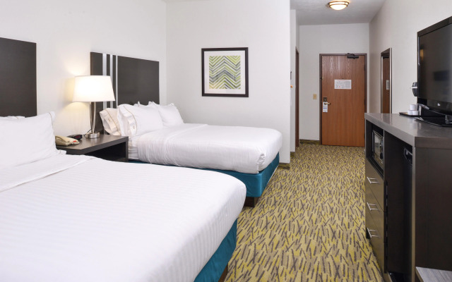 Holiday Inn Express & Suites Omaha West by IHG
