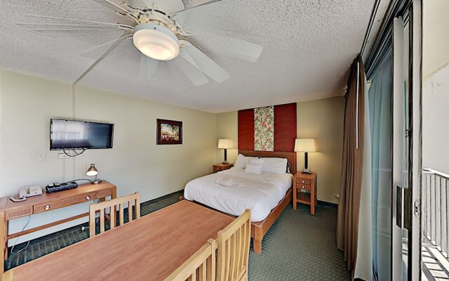 Pacific Monarch 901 Condo By Redawning