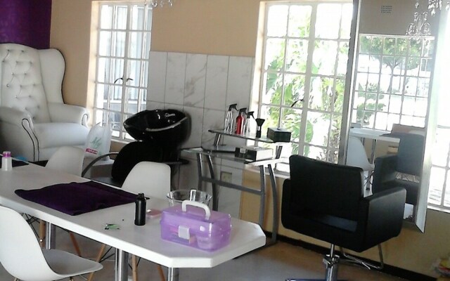 Anashe Guest House