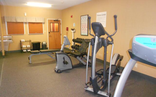 Holiday Inn Express & Suites Lancaster by IHG