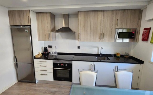 Ria Center Apartment - Left