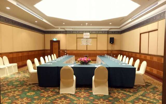 Golden Tulip Sovereign Hotel Bangkok
