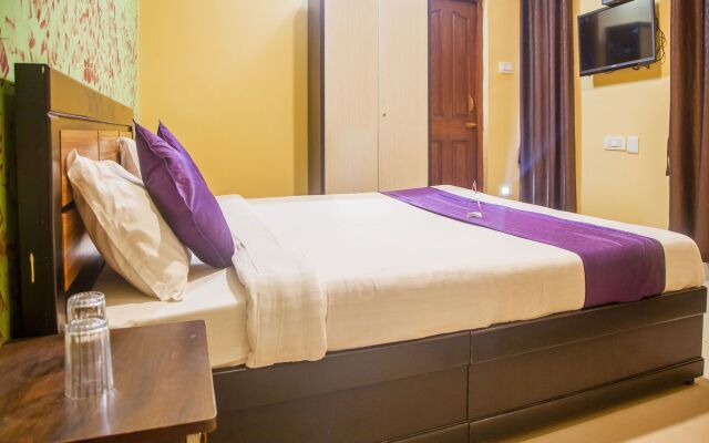 OYO 10673 Time Palace Residency
