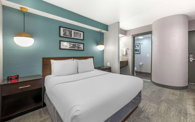 Sleep Inn Miami International Airport