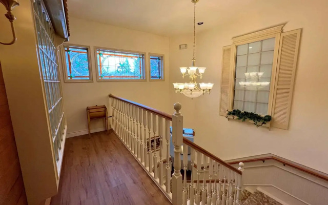 Best Western Grandma's Feather Bed