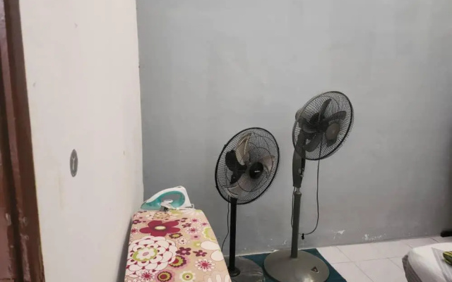COZY COTTAGE KLIA SEPANG with AIRCONDS & FREE Wi-Fi – Guest Rooms – Sepang