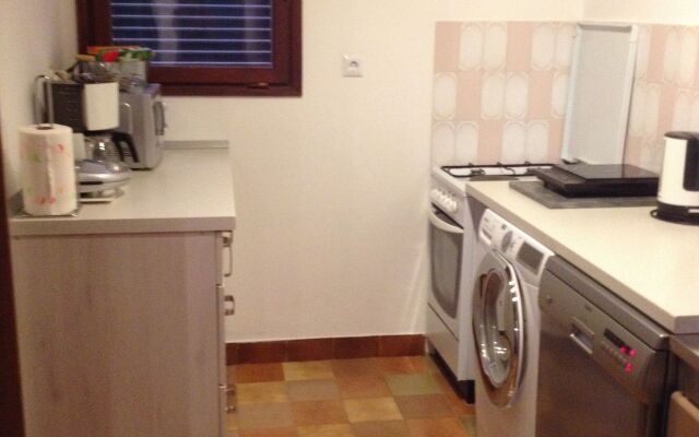 Apartment Iva - with nice view: A1 Molunat, Riviera Dubrovnik