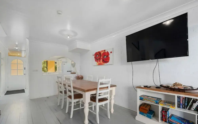 Shell Cove by Charlesworth