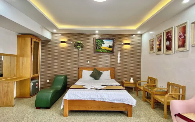 Hoang Quan Hotel  - Go Vap