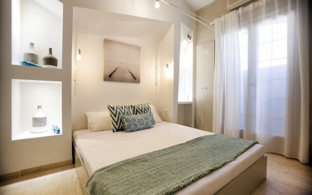 Privee Santorini