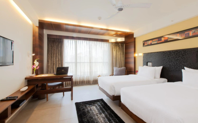 Hotel Cosmopolitan Ahmedabad – Guest Rooms – Ahmedabad
