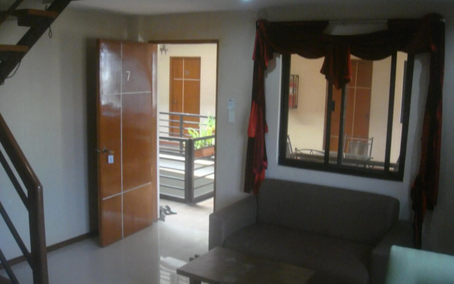 Hidden Pearl Hotel - Janus Luxury Suites