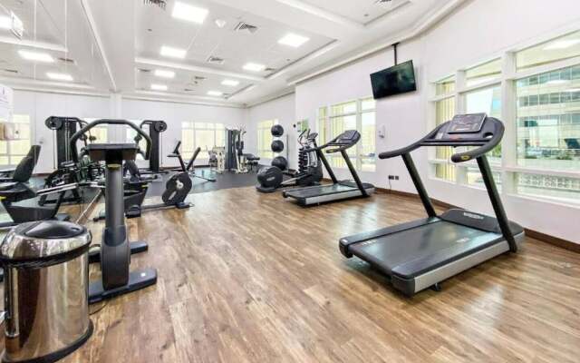 Spacious 2BR apartment in Marina Crown