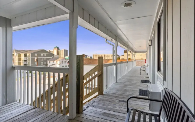 Dry Dock Inn