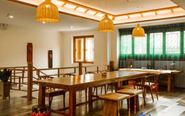 Wenli Feiyi Hotel