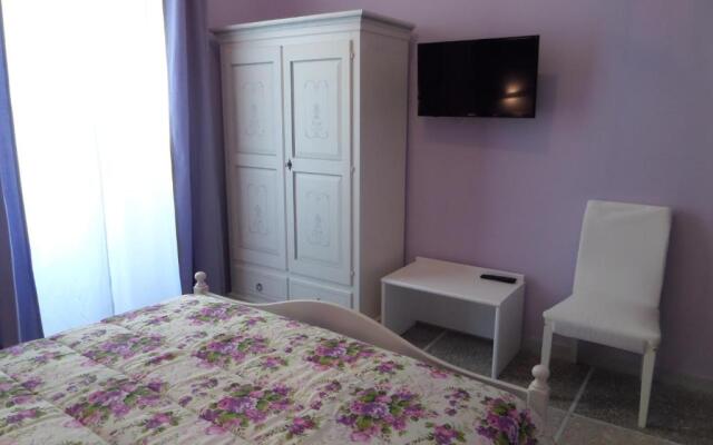 Al 325 rooms ai Fori