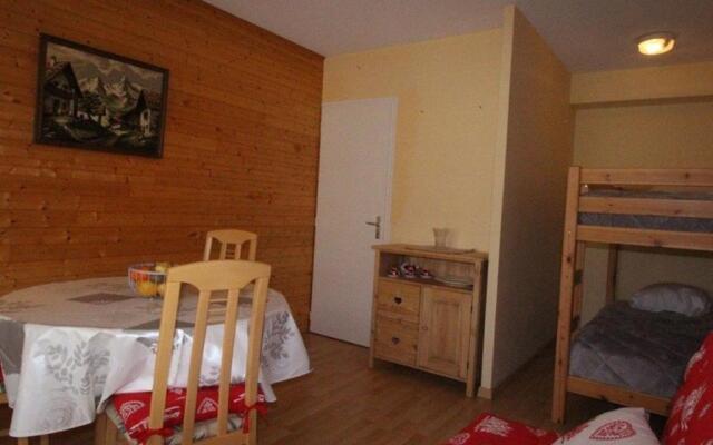 Appartement Bagnères-de-Luchon, 2 pièces, 4 personnes - FR-1-313-160