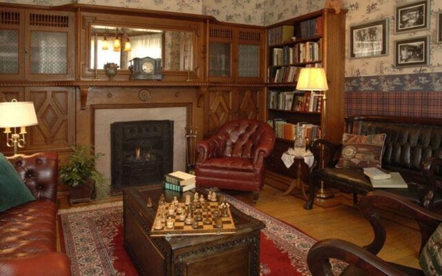The Candlelight Inn