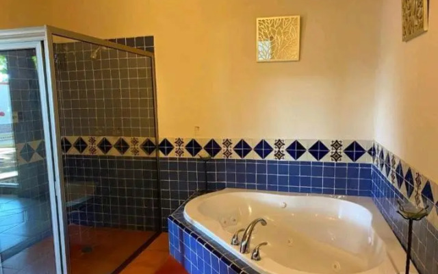 María Emília Hotel & Restaurant