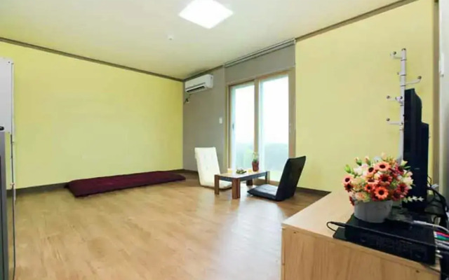 Sea The Biyang Pension