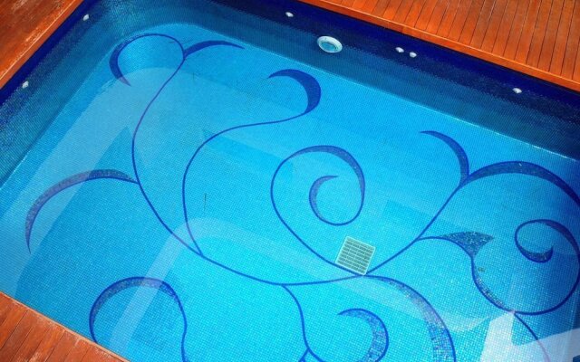 Ocean Plaza 11 by Praia
