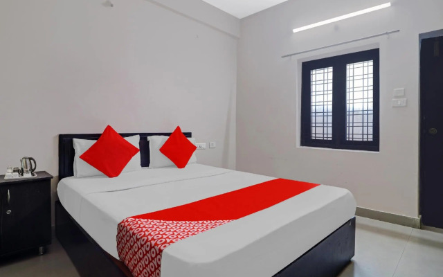 OYO Flagship 80484G Hotel Srinivasa Grand