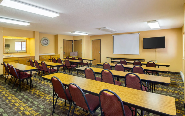 Quality Inn St. Cloud West