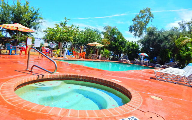 Ocotillo Apartments & Hotel