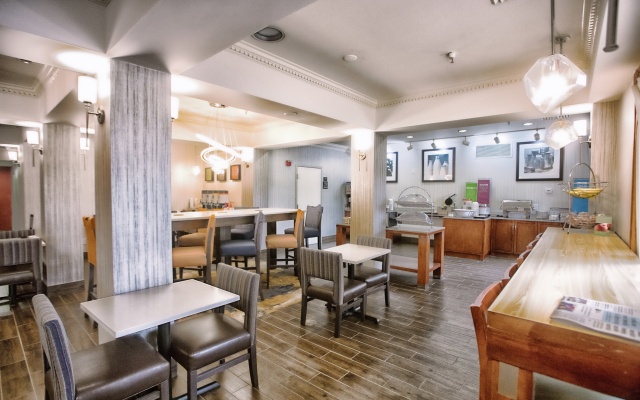 Hampton Inn Marion