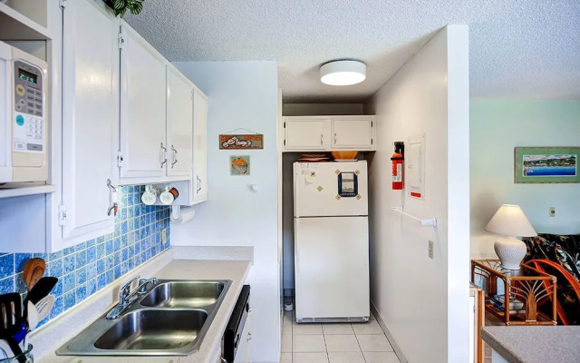 Oceanview Kailua-kona Condo With Private Balcony!