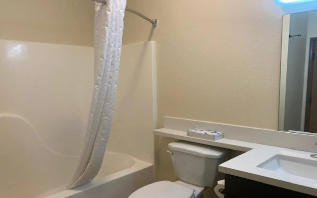Candlewood Suites Tulsa