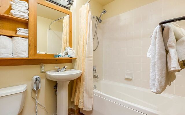 Expedition Station #8574 - 1 Br Condo