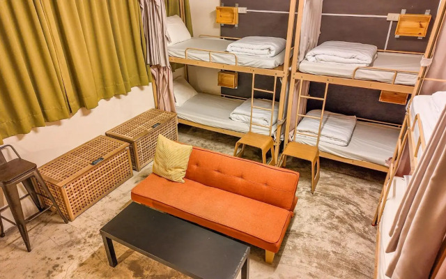 Lane62 Hostel