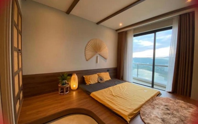 Na Vintage căn hộ 1 ngủ có bồn tắm, ban công view vịnh Hạ Long Cách biển 50m – Guest Rooms – Ha Long