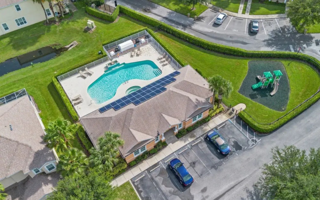 Peaceful 3BR Oasis Private Pool