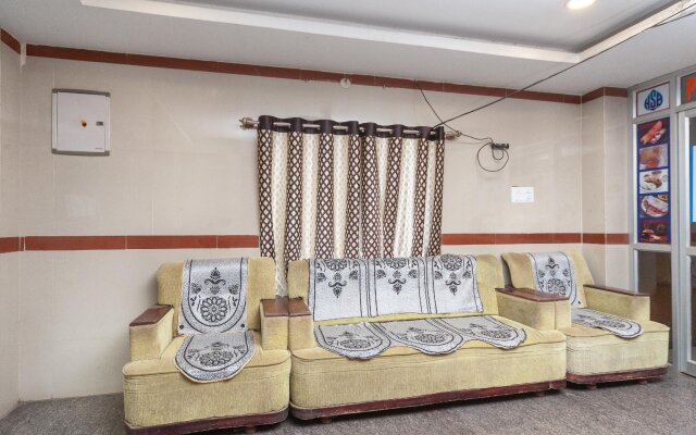 OYO Flagship 26862 Hotel Sri Shiva Shakti